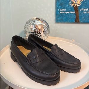 Weejuns leather loafers size 7.5